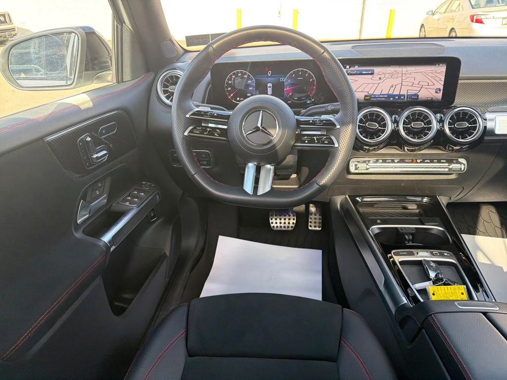 Used 2025 Mercedes-Benz GLB 250 GLB 250 image 13
