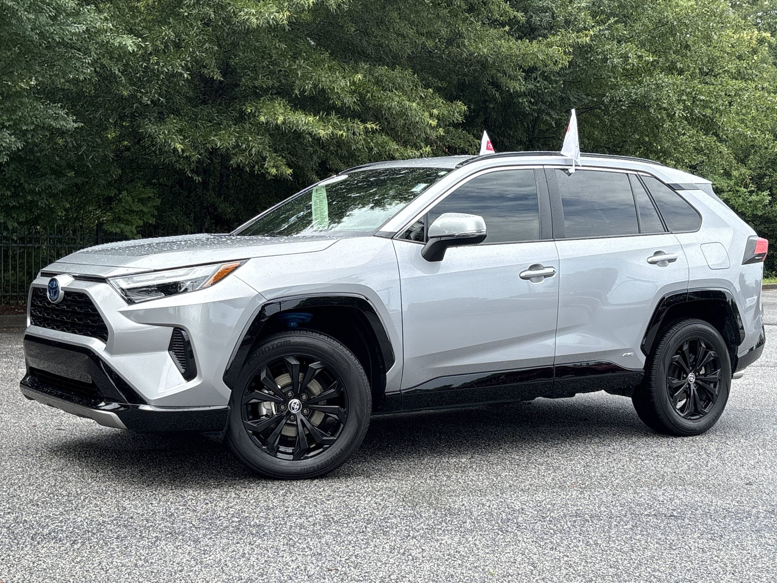 Certified 2023 Toyota RAV4 SE w/ SE Grade Weather Package AWD/4WD image 1