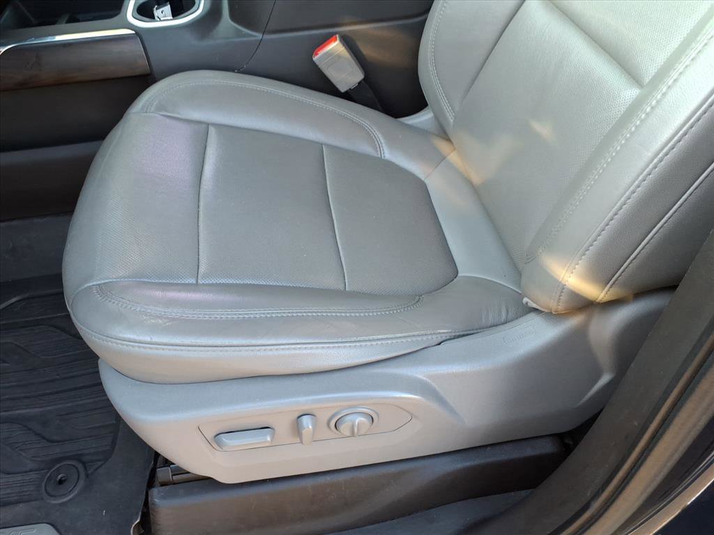 Used 2019 GMC Sierra 1500 SLT w/ SLT Premium Package image 24