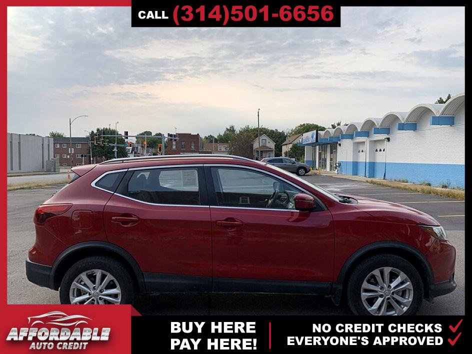 Used 2017 Nissan Rogue Sport SV image 6