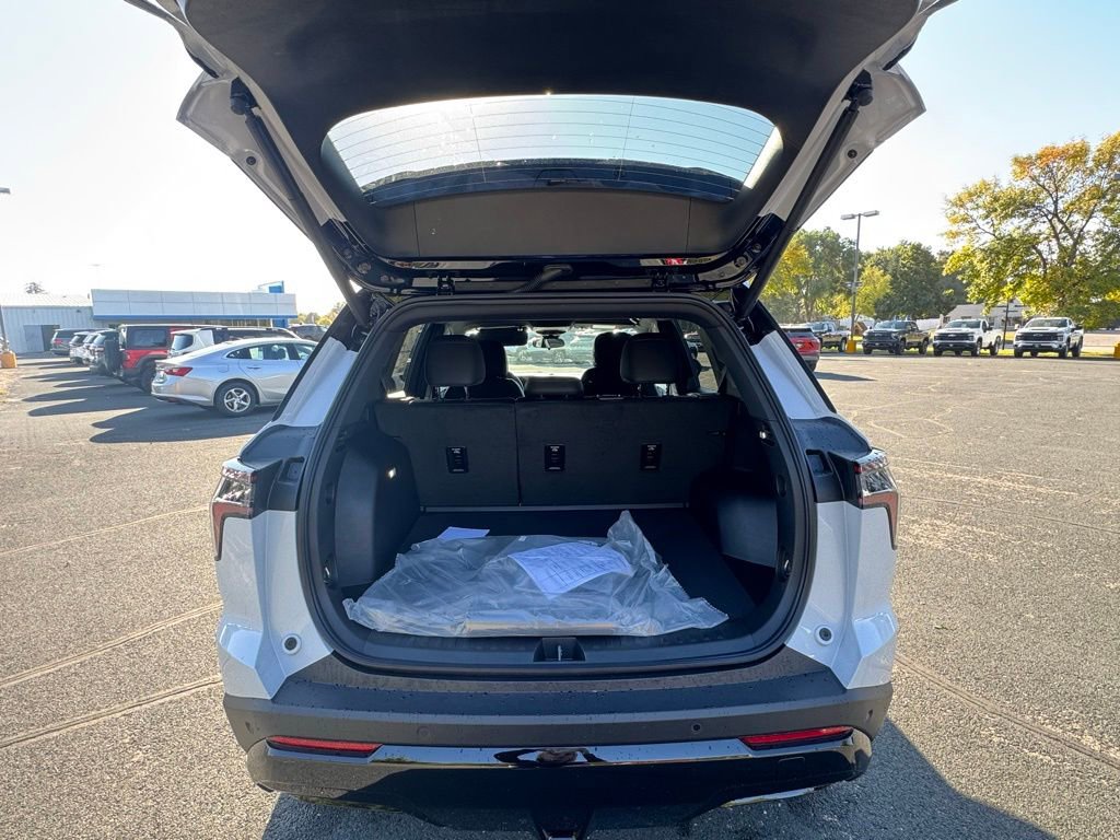 New 2026 Chevrolet Equinox RS w/ Convenience Package III image 14