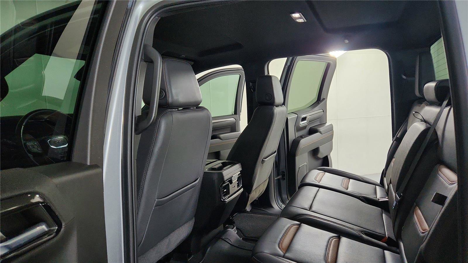 Used 2023 GMC Sierra 1500 AT4 w/ Technology Package image 25