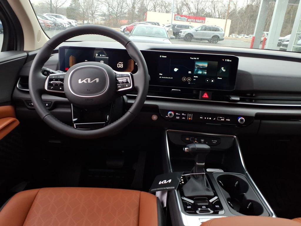 New 2026 Kia Carnival EX image 12