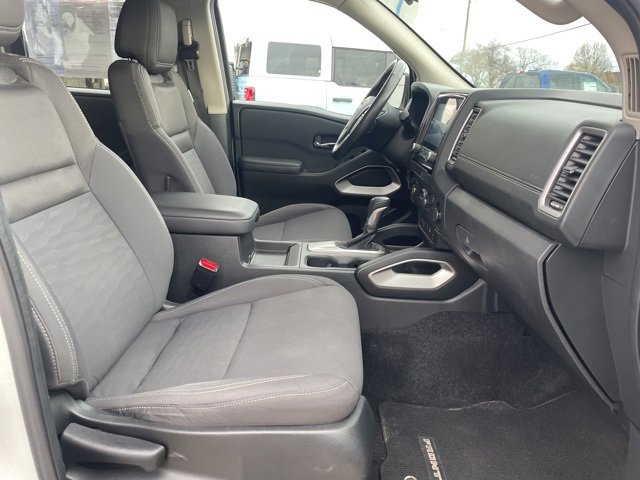 Used 2024 Nissan Frontier SV w/ SV Convenience Package image 15
