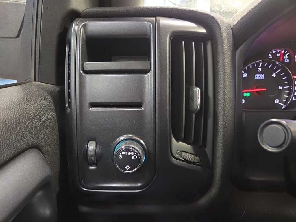 Used 2017 Chevrolet Silverado 1500 Custom w/ Custom Convenience Package image 24