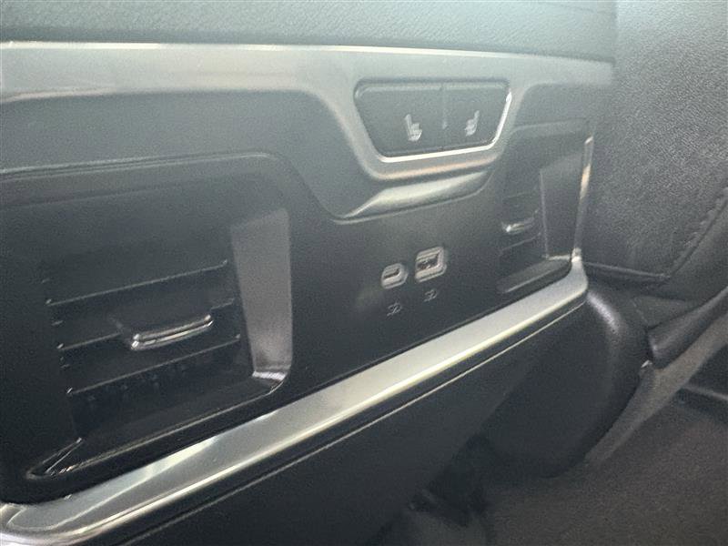 Used 2024 Chevrolet Silverado 1500 High Country w/ Technology Package image 41