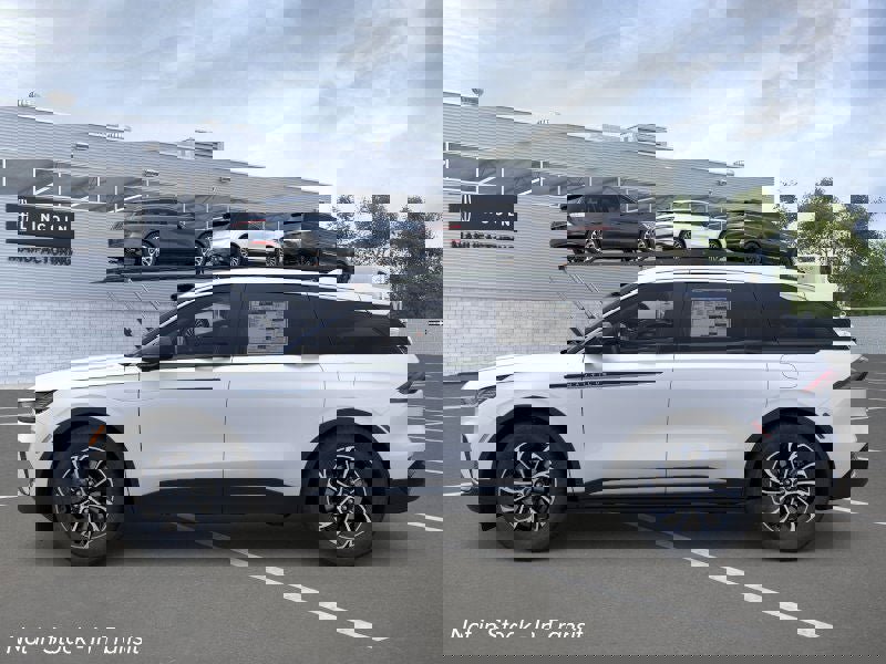 New 2026 Lincoln Nautilus Premier w/ Equipment Group 102A image 3