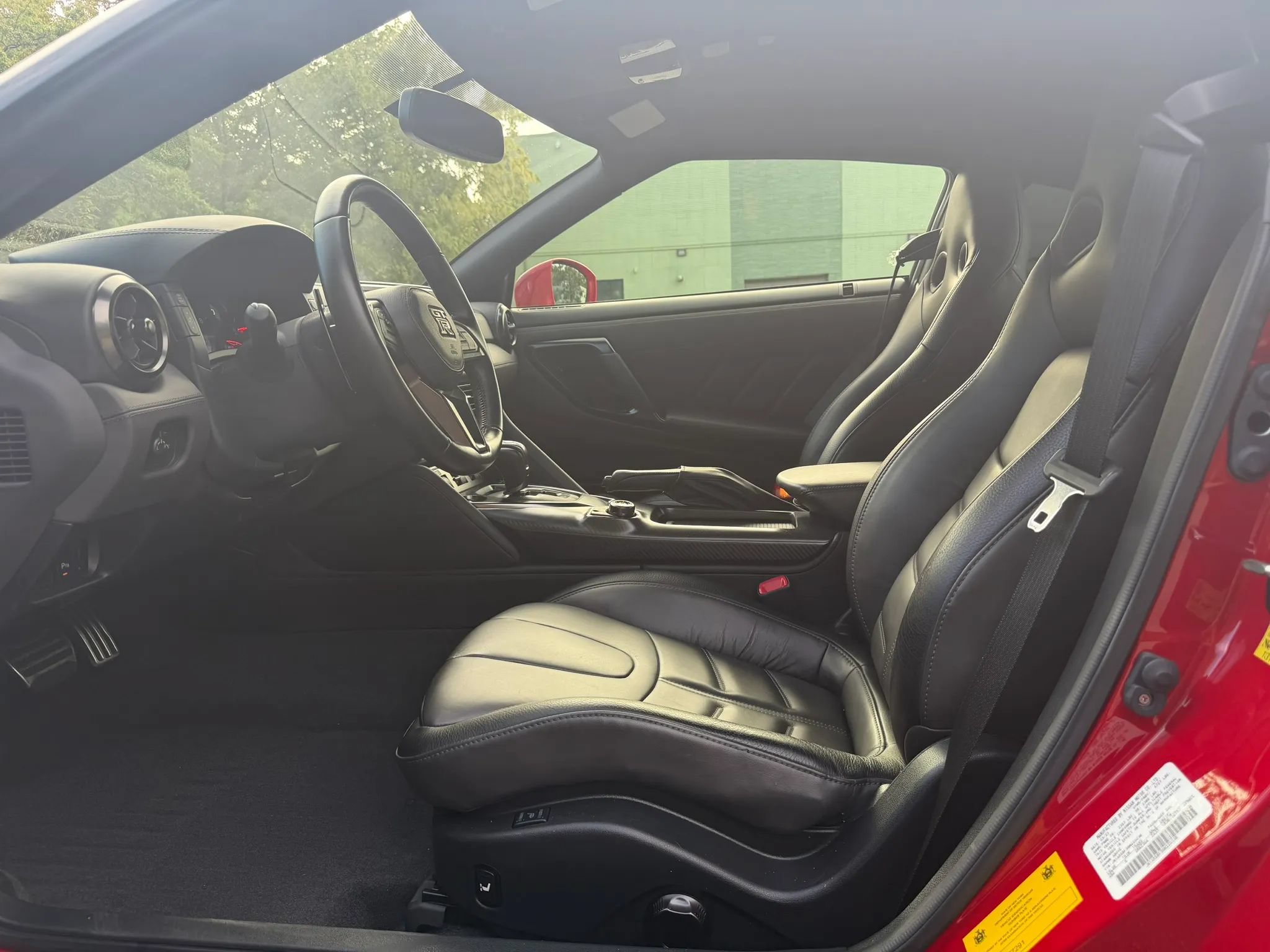 Used 2024 Nissan GT-R Premium w/ Premium Interior Package AWD/4WD image 18