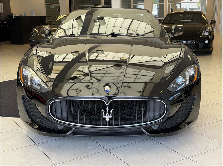 Used 2017 Maserati GranTurismo Sport RWD image 2