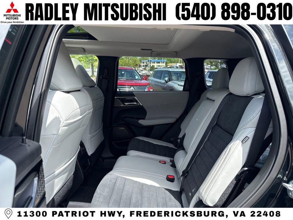 New 2026 Mitsubishi Outlander AWD image 12