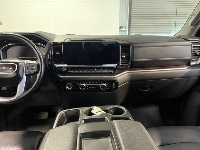 Used 2024 GMC Sierra 1500 SLT AWD/4WD image 20