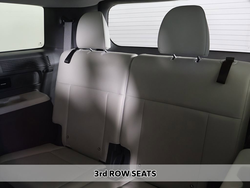 Used 2025 Hyundai Santa Fe SEL FWD image 7