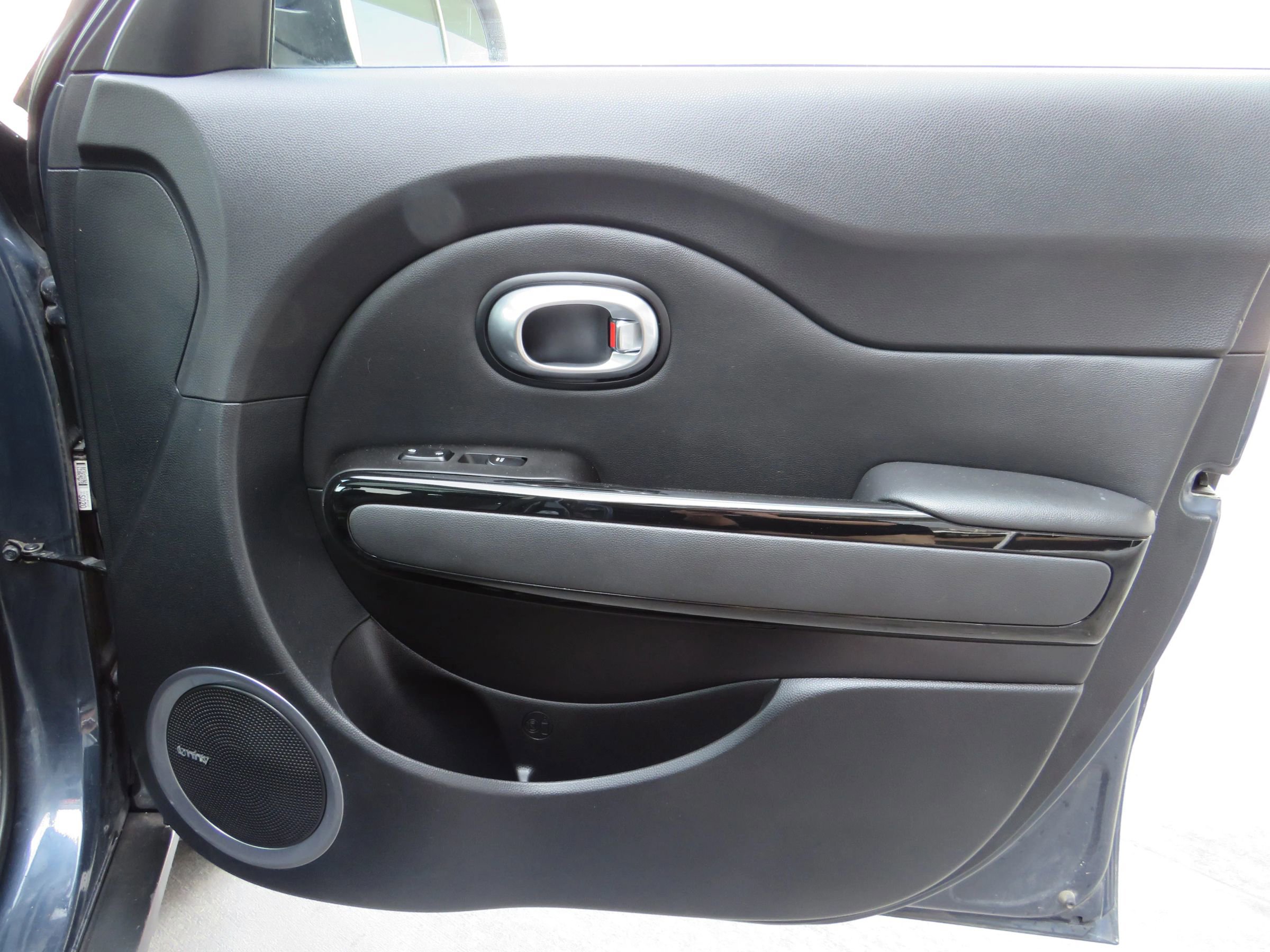Used 2016 Kia Soul ! w/ Premium Package FWD image 44