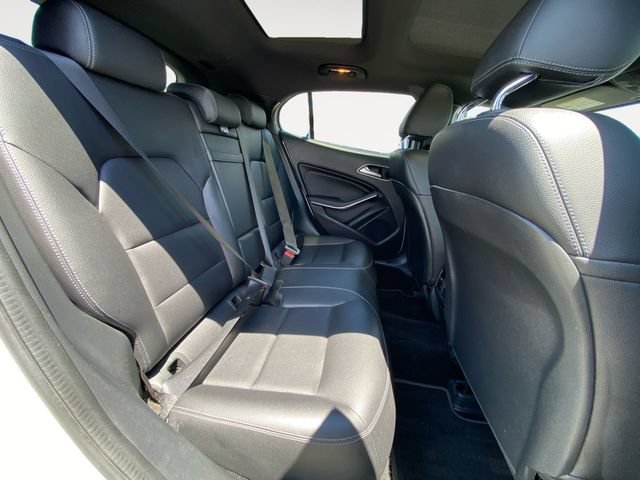 Used 2018 Mercedes-Benz GLA 250 4MATIC w/ Premium Package image 14