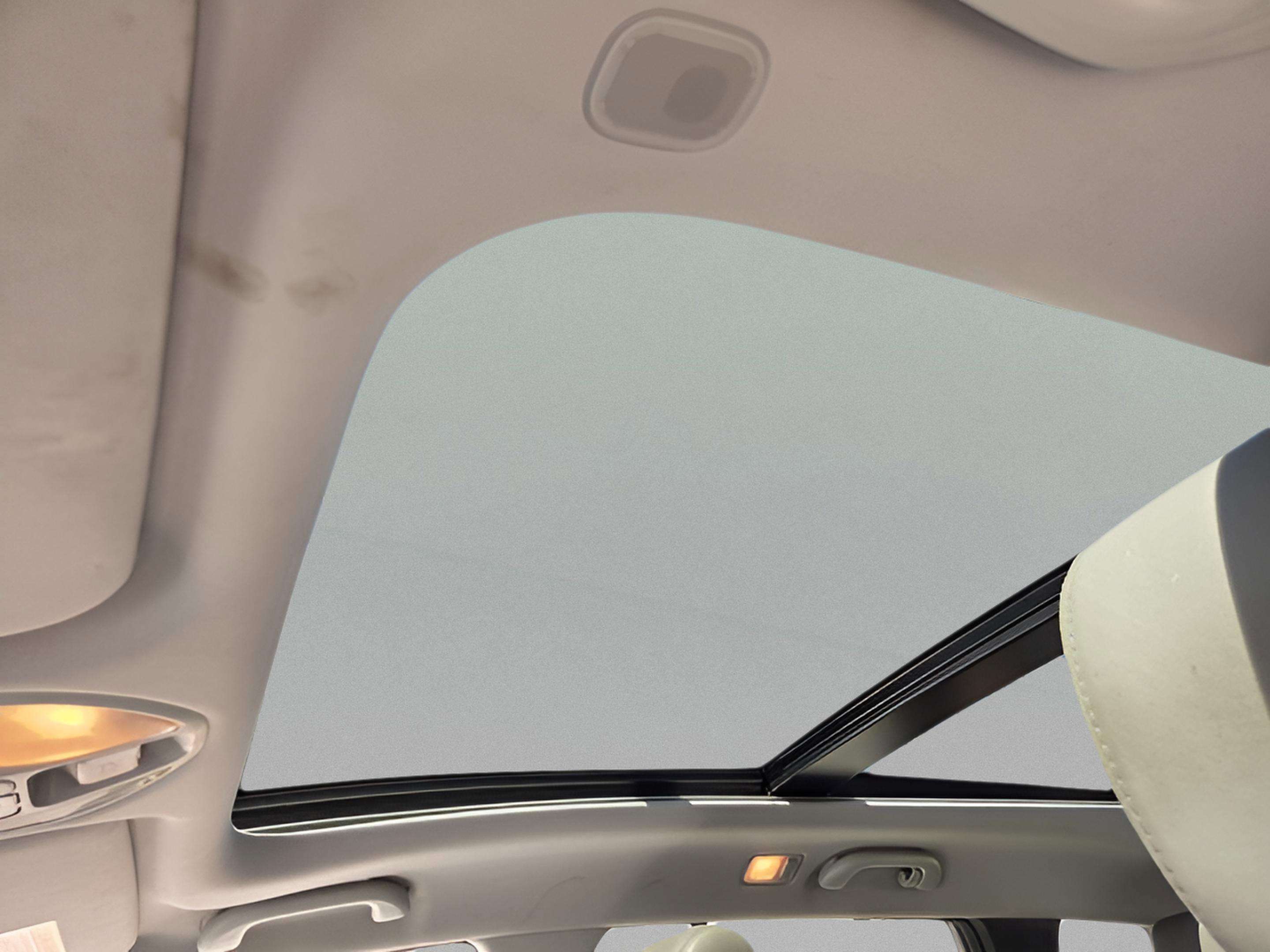 Used 2014 Hyundai Santa Fe Sport w/ Technology Package 04 image 10