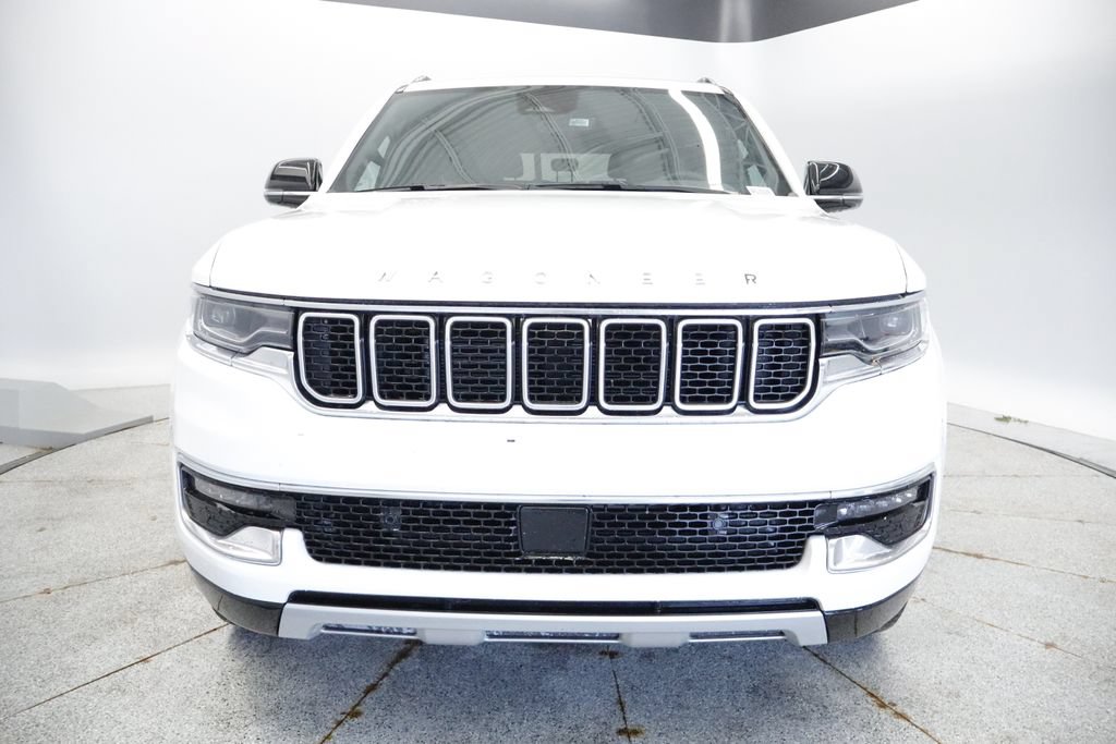 Certified 2024 Jeep Wagoneer Series II AWD/4WD image 12
