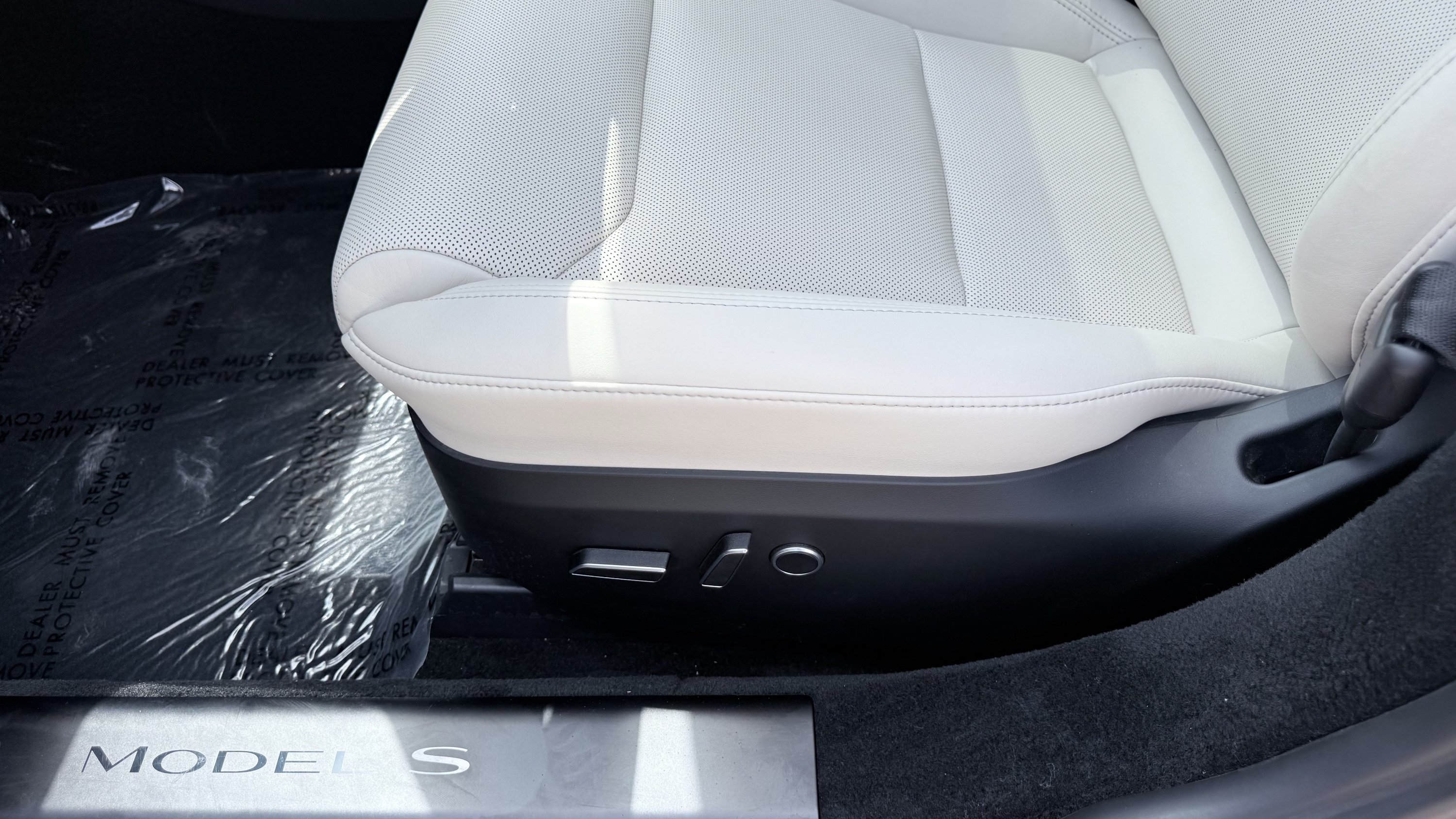 Used 2023 Tesla Model S AWD/4WD image 22