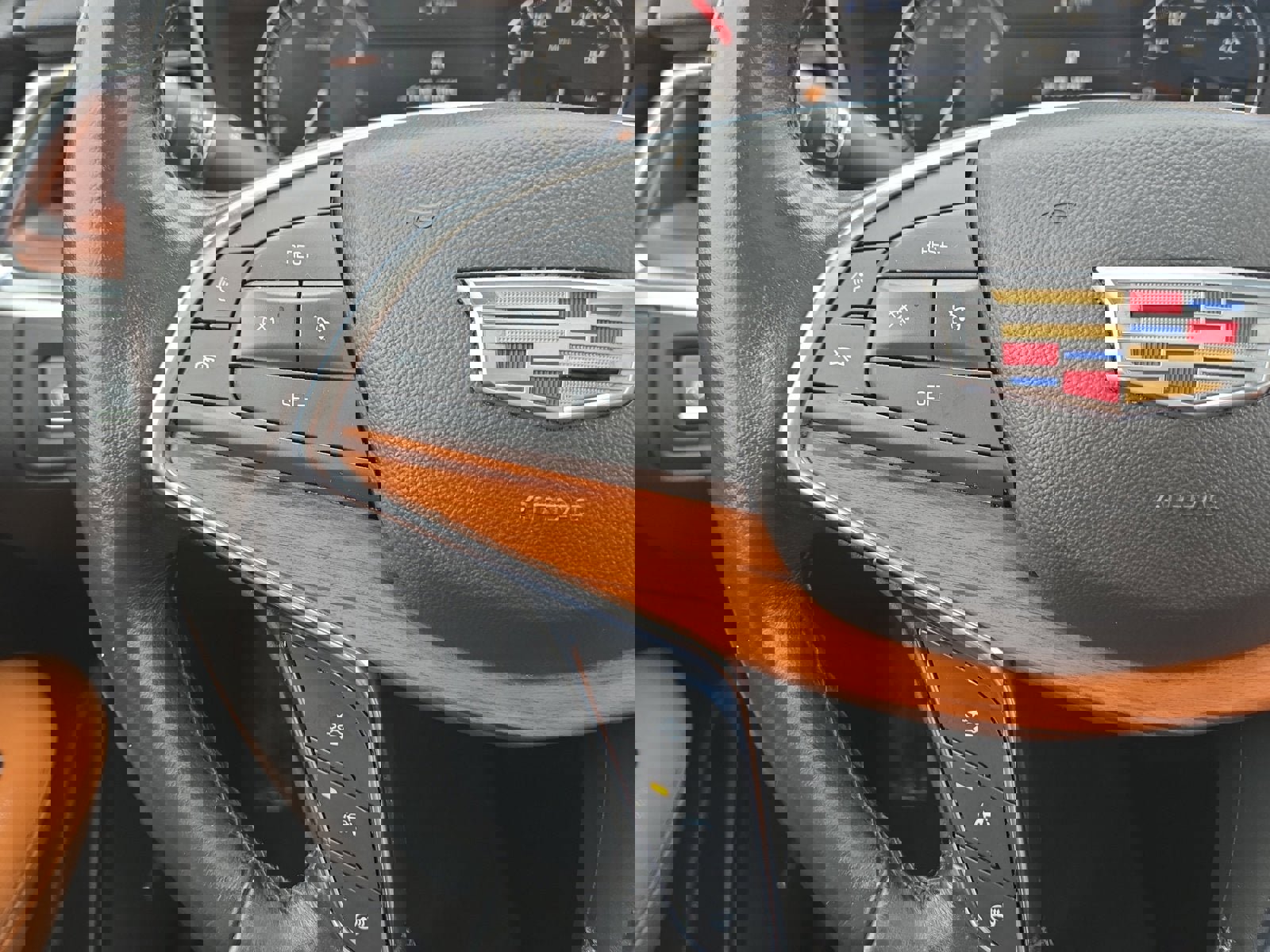 Used 2020 Cadillac XT5 Premium Luxury w/ LPO, Floor Liner Package image 14