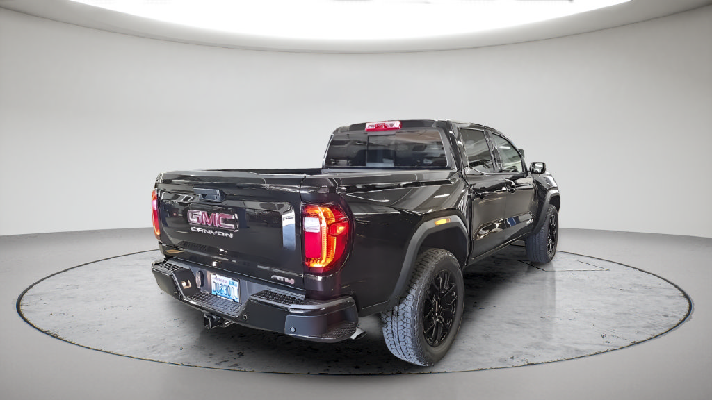 Used 2025 GMC Canyon AT4 AWD/4WD image 7