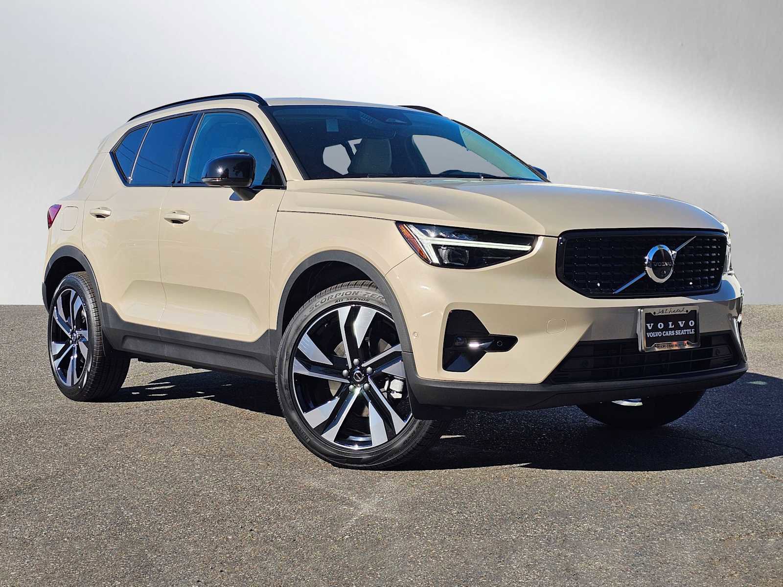 New 2025 Volvo XC40 B5 Plus w/ Climate Package image 1
