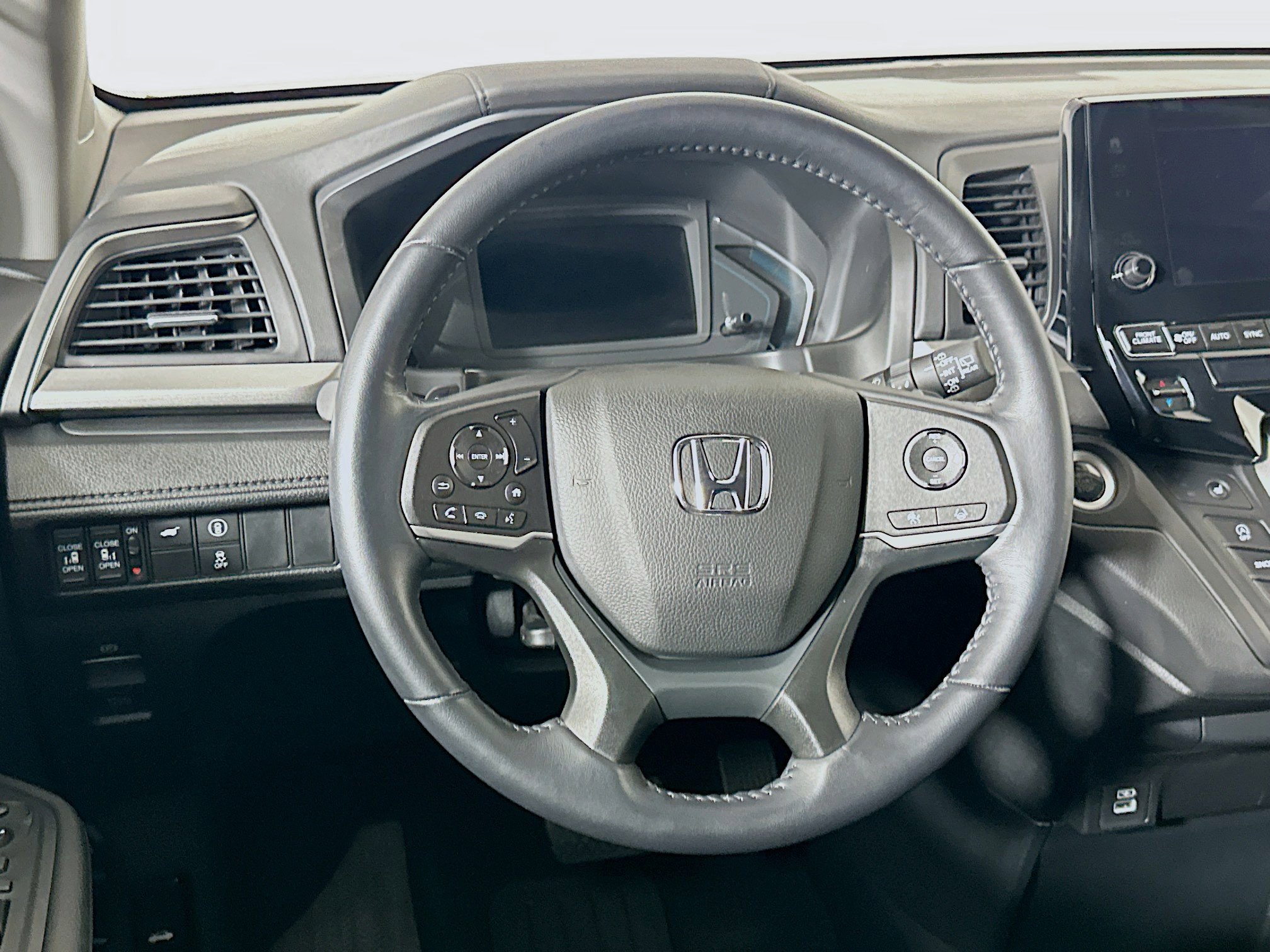 Used 2023 Honda Odyssey EX-L image 18