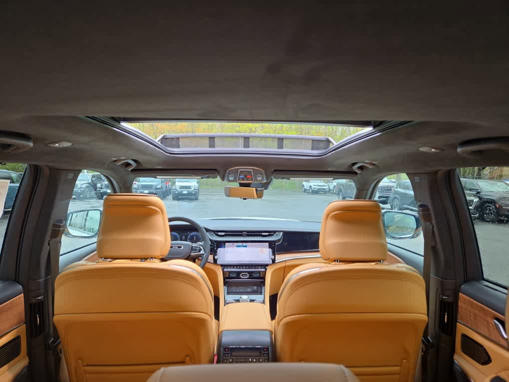New 2026 Jeep Grand Cherokee Summit AWD/4WD image 28