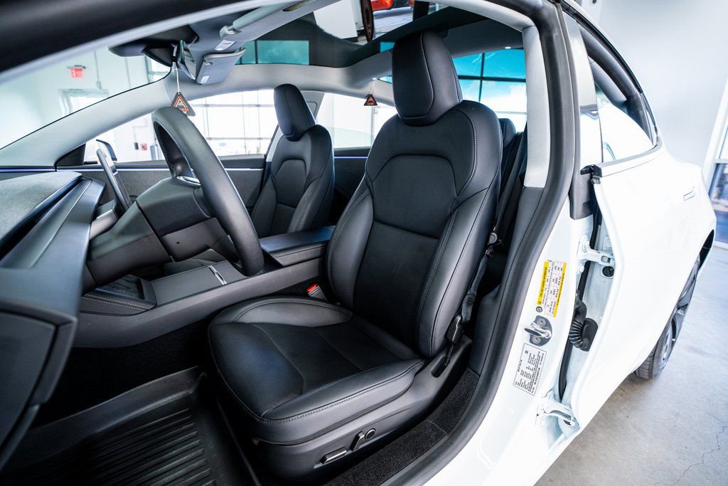 Used 2025 Tesla Model 3 Long Range image 32