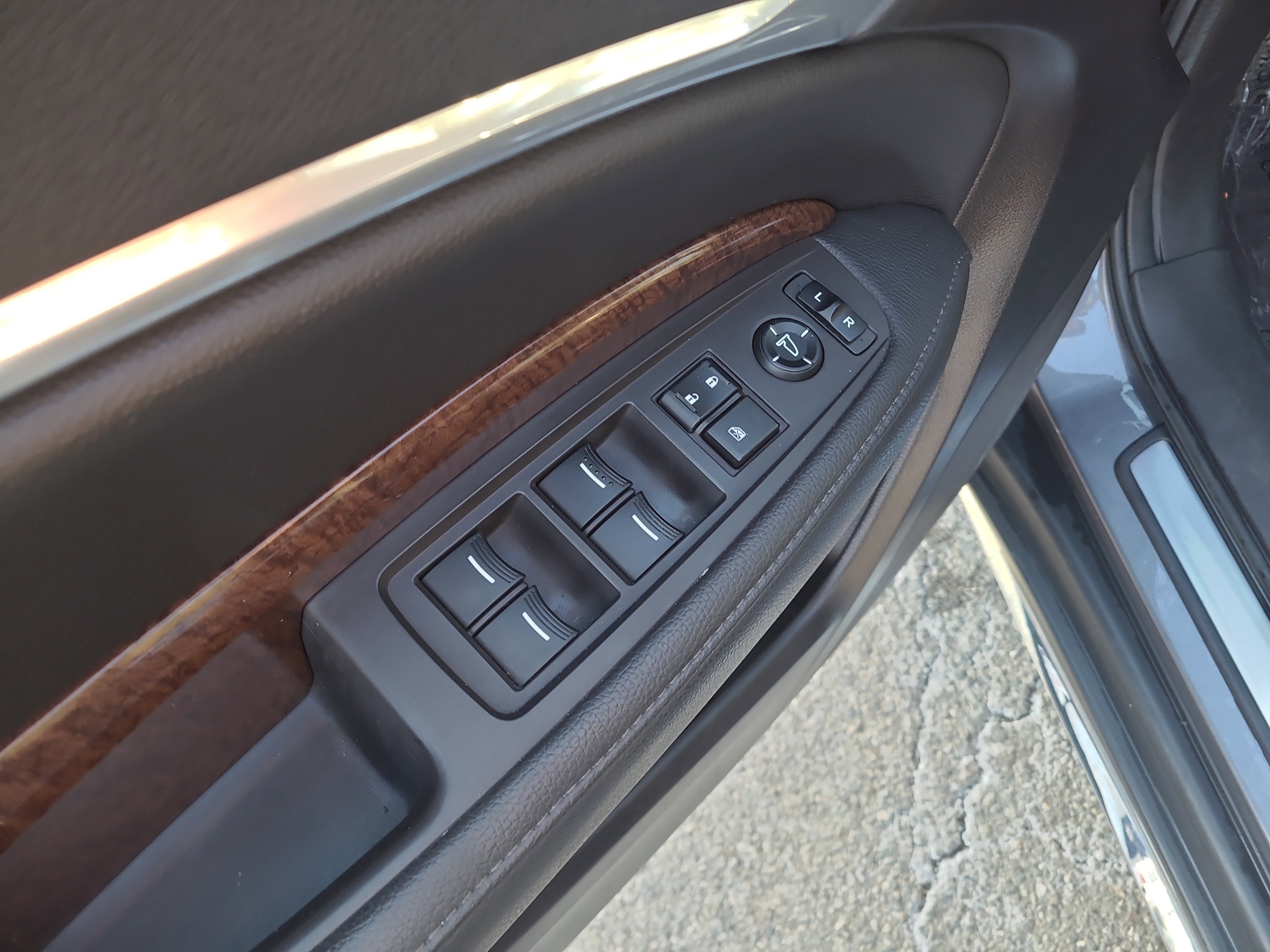 Used 2019 Acura MDX SH-AWD image 14