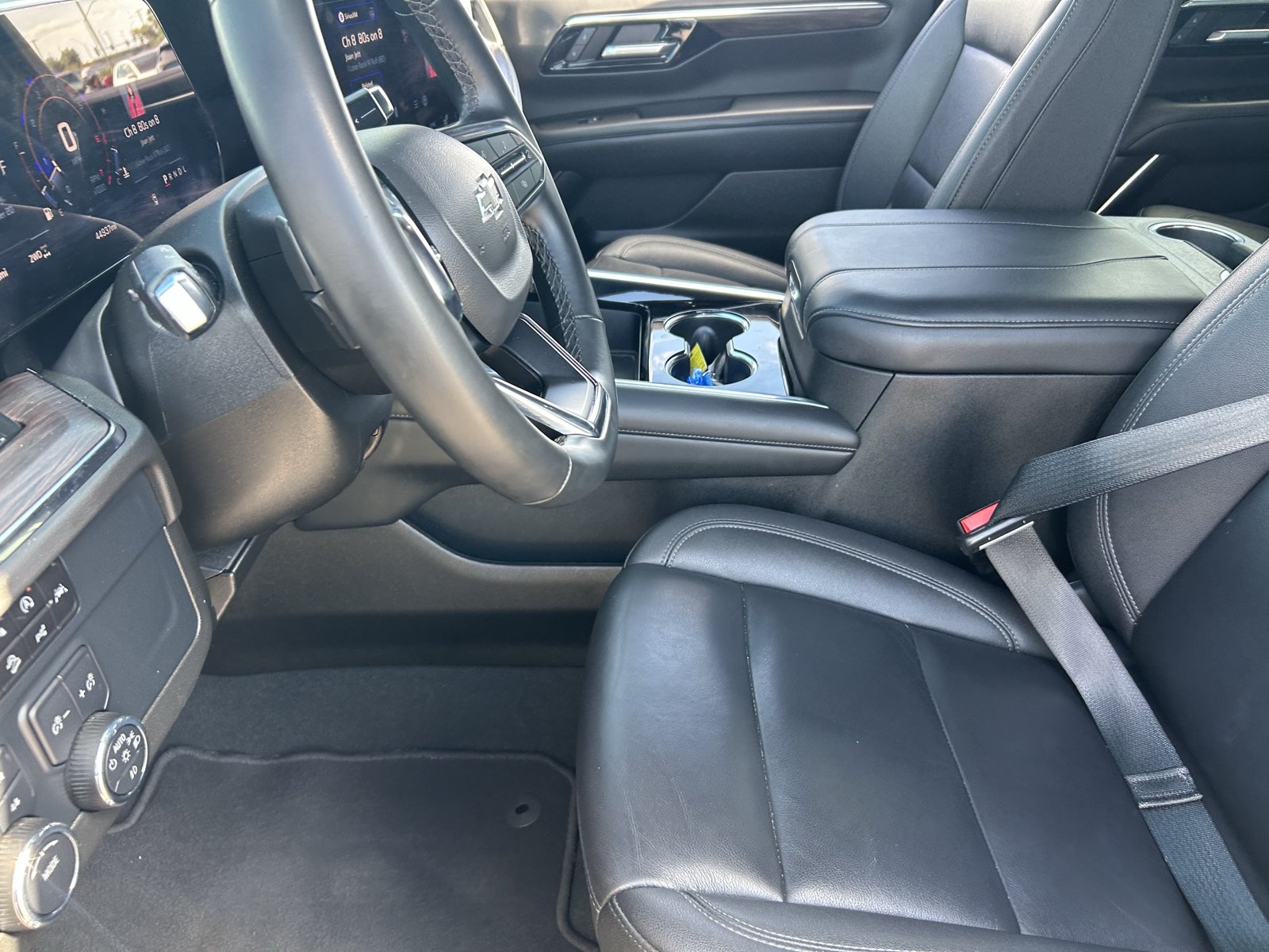 Certified 2025 Chevrolet Tahoe Z71 AWD/4WD image 28