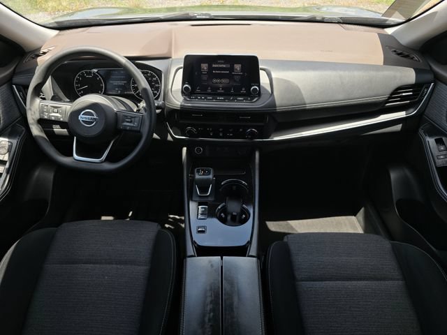 Used 2021 Nissan Rogue S FWD image 17