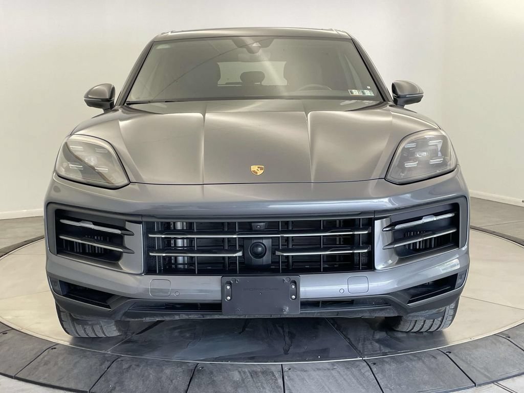 Certified 2025 Porsche Cayenne AWD/4WD image 10