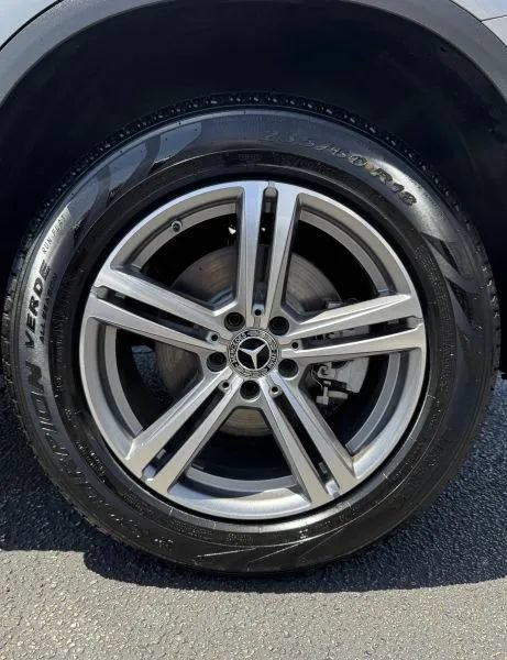 Used 2022 Mercedes-Benz GLC 300 w/ Premium Package Lite image 14