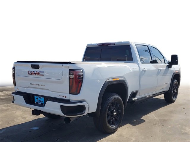 Used 2024 GMC Sierra 2500 AT4 w/ AT4 Premium Plus Package image 4