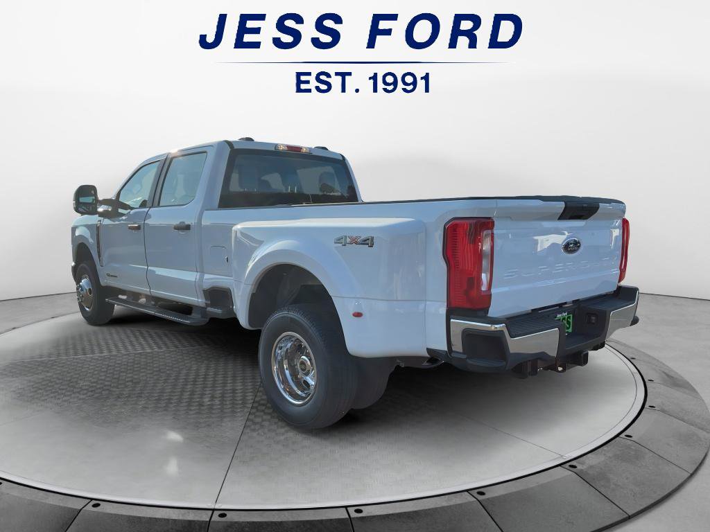 New 2026 Ford F350 XL image 3