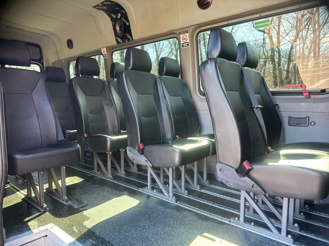 Used 2016 Mercedes-Benz Sprinter 3500 image 19