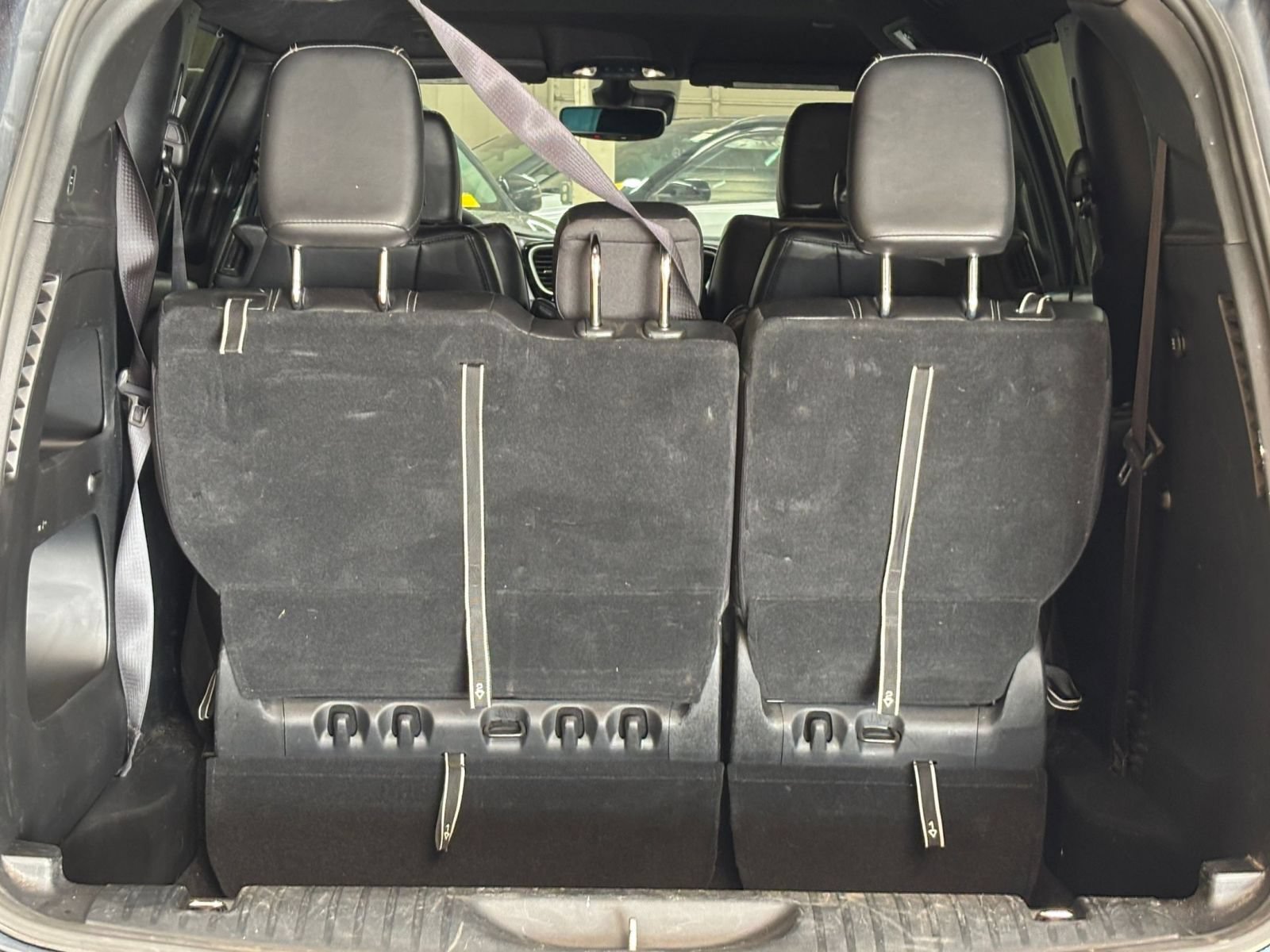 Used 2025 Chrysler Pacifica Select FWD image 33
