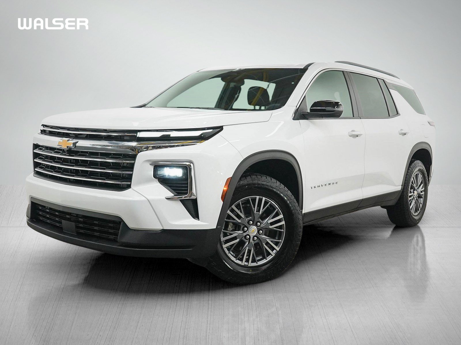 Used 2026 Chevrolet Traverse LT AWD/4WD image 1