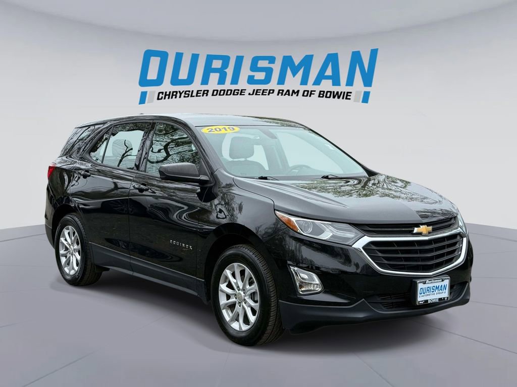 Used 2019 Chevrolet Equinox LS image 1