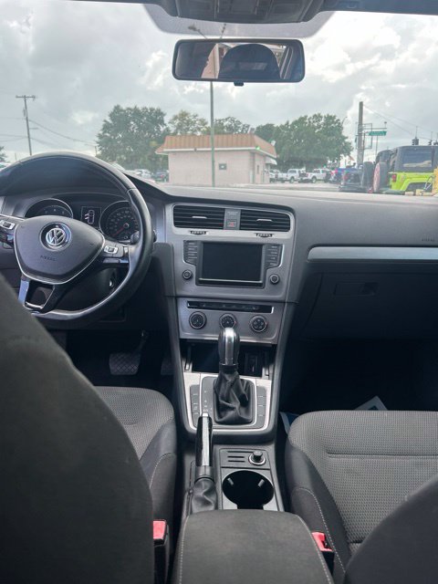 Used 2017 Volkswagen Golf S AWD/4WD image 12