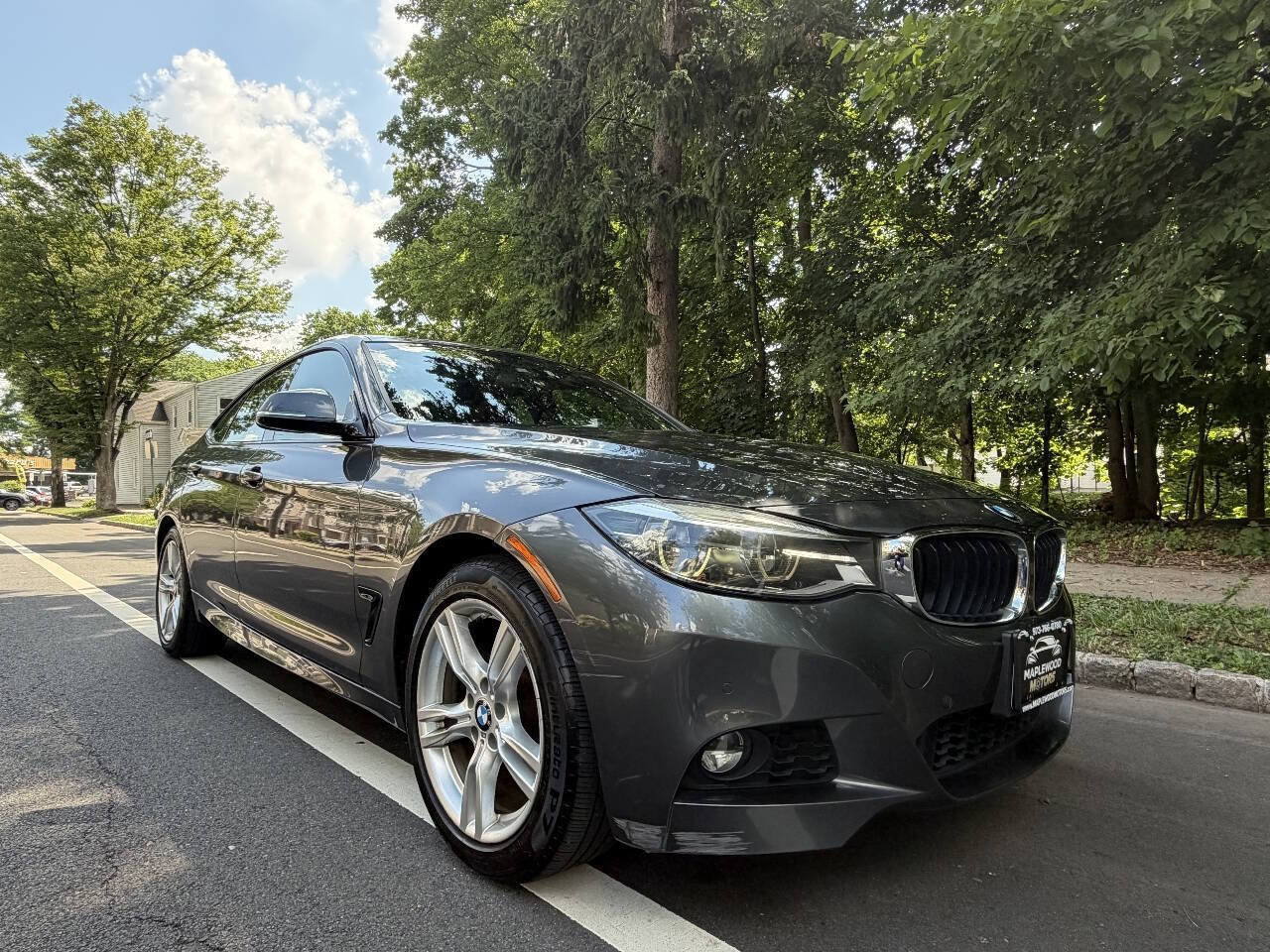Used 2017 BMW 330i Gran Turismo xDrive AWD/4WD image 4