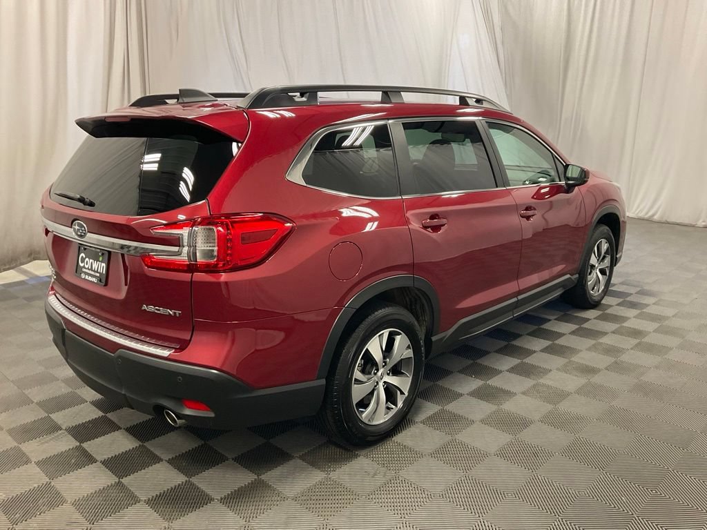 Used 2025 Subaru Ascent Premium AWD/4WD image 2