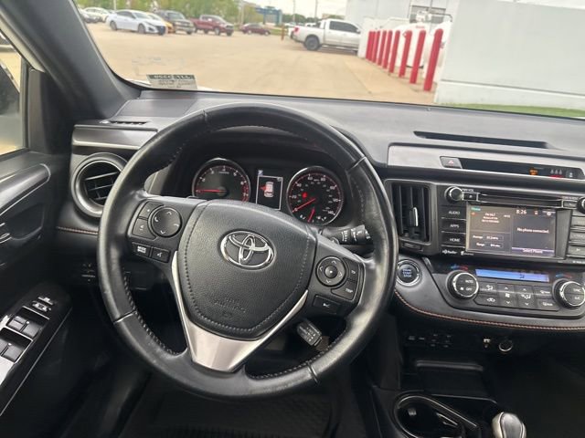 Used 2018 Toyota RAV4 SE w/ Power Extra Value Package FWD image 11