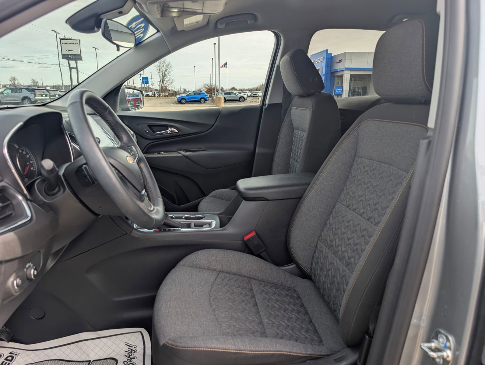 Used 2024 Chevrolet Equinox LT image 10