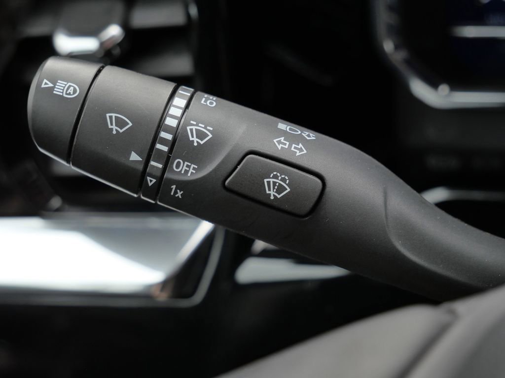 Used 2025 Chevrolet Silverado 1500 LT w/ Work Truck Package AWD/4WD image 50