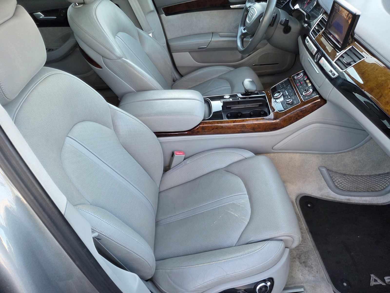 Used 2014 Audi A8 L 3.0T w/ Premium Package image 15