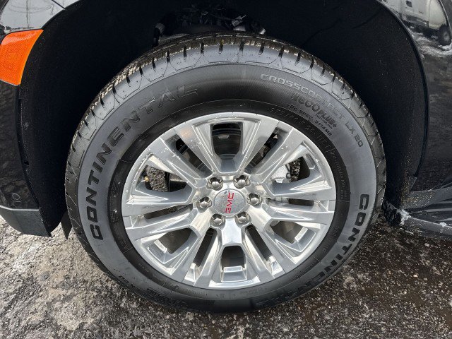 Used 2024 GMC Yukon Denali w/ Advanced Technology Package image 19