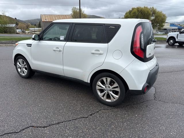 Used 2015 Kia Soul + FWD image 4