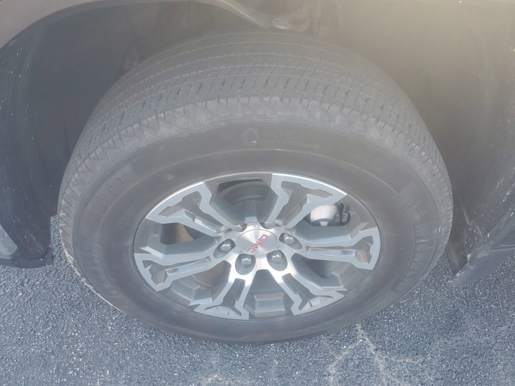 Used 2025 GMC Sierra 1500 SLT image 7