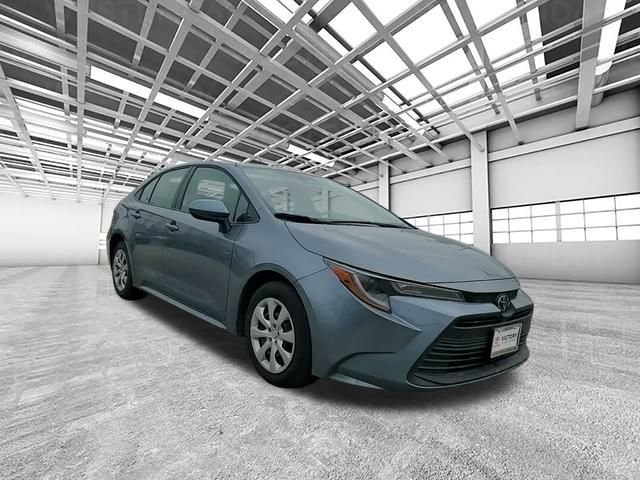 Certified 2025 Toyota Corolla LE video 1