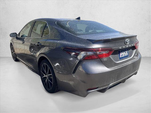 Used 2024 Toyota Camry SE FWD image 3